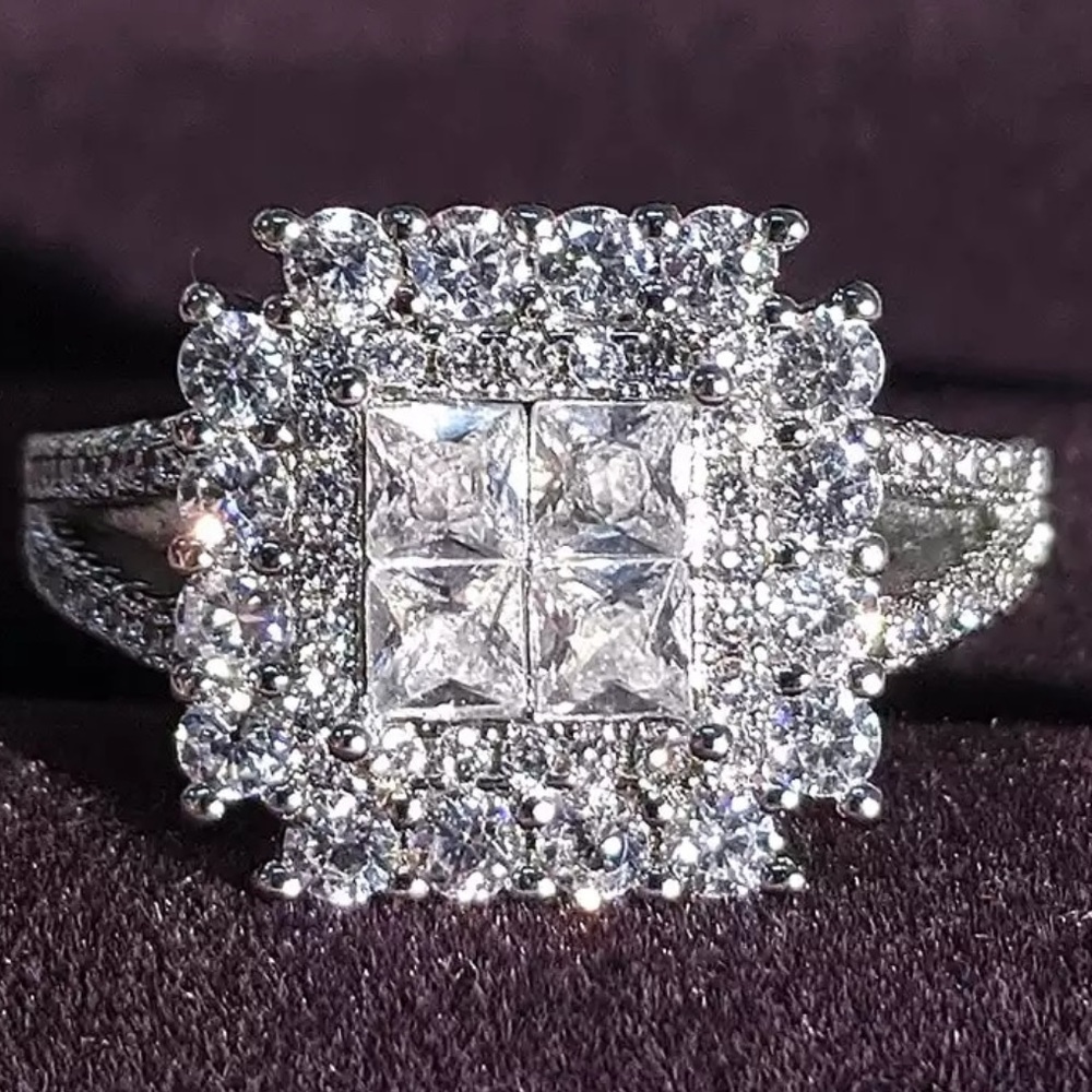 Silver Square Shape Ring - Picture 3 of 5